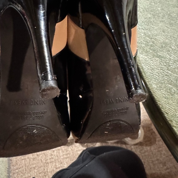 Nine West- Black Patent Leather  and Tan Leather 4” heel - Picture 8 of 8